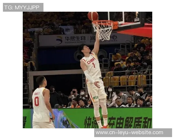 巩晓彬解析男篮战术张镇麟最后一攻为何选择中投而非背身单打